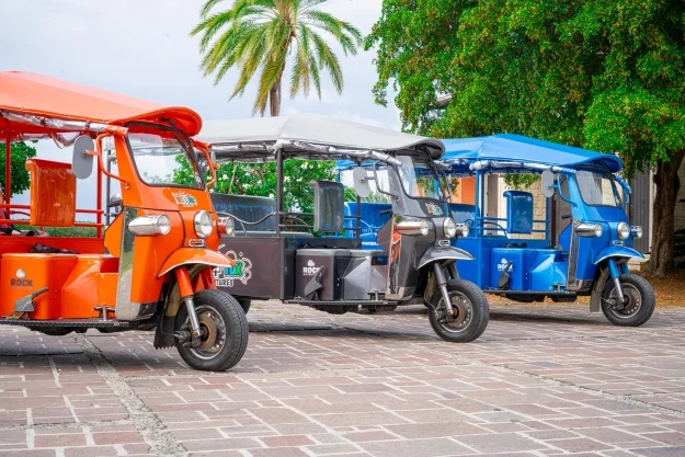 tuk tuk tour top 10 things to do in antigua rockadventures