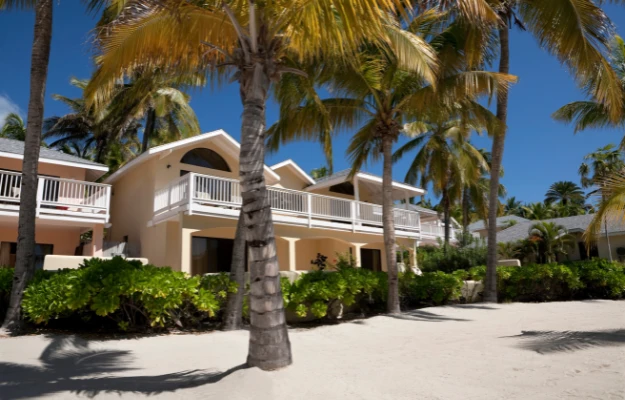 Tropical Beachfront Villas visit nelson dockyard